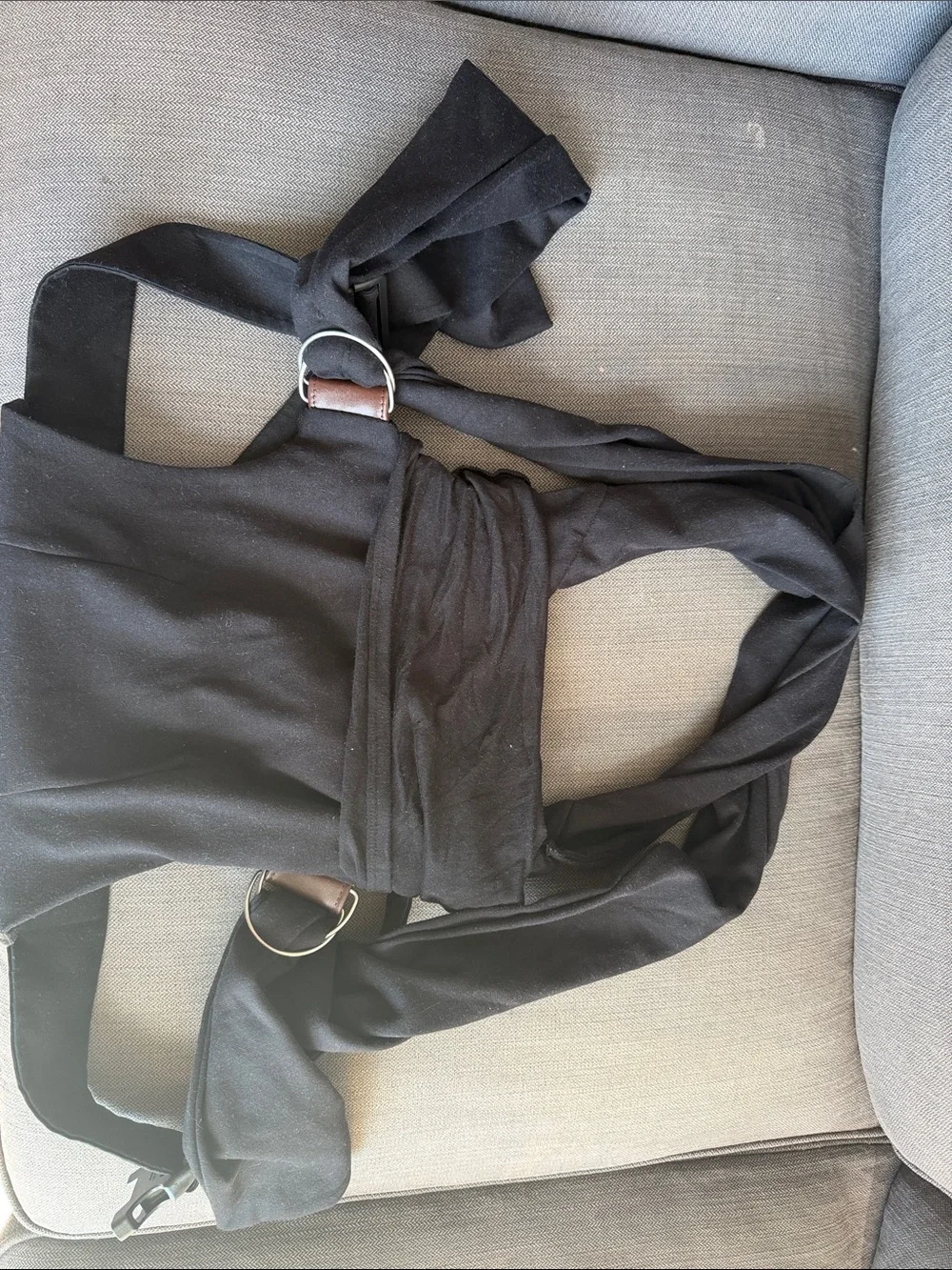 Lalabu Simple Wrap Carrier in black